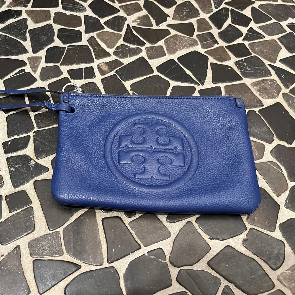 Tory Burch Perry Bombé Wristlet